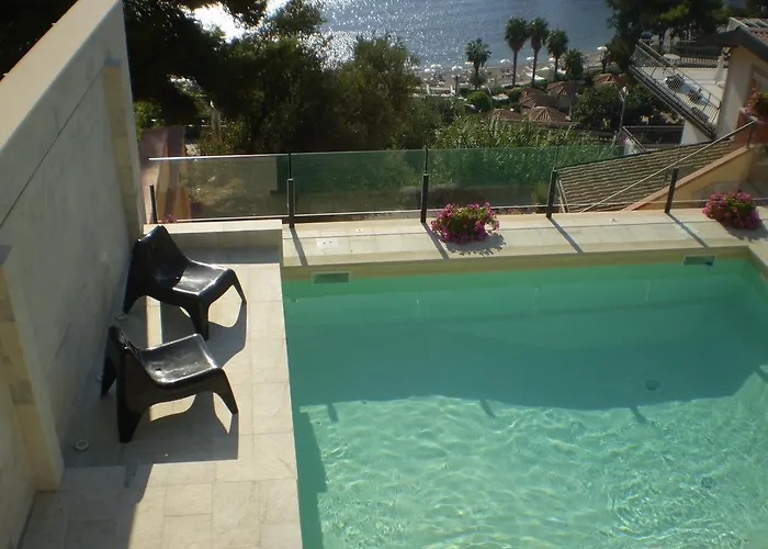Prázdninový dům 202 Luxury Pool Isola Bella *