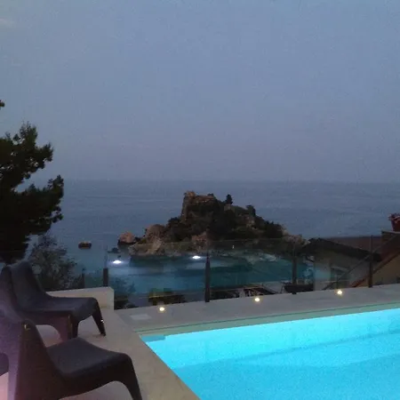 Hébergement de vacances 202 Luxury Pool Isola Bella Taormine