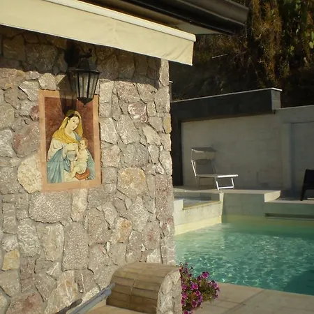202 Luxury Pool Isola Bella * تاورمينا